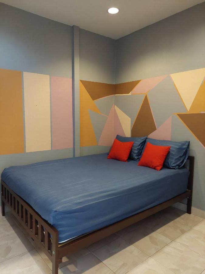 Appartamento Ben House Bangkok Esterno foto